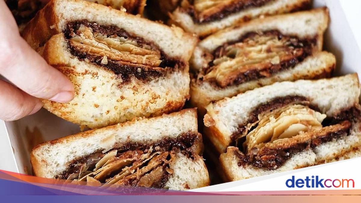 Roti Bakar 77: Rasa Manis yang Menghangatkan Jiwa di Perum GMS 1